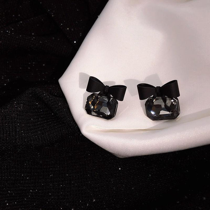 2021 New joker Korean sweet Black bowknot Women Earrings fashion senior shiny crystal geometric square Stud Earrings Jewelry